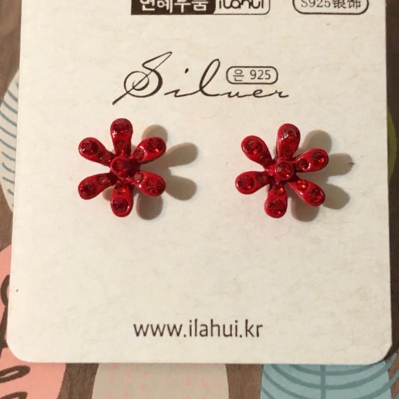 Red Flower 3D Sterling Darling Fashion Earrings - Picture 6 of 7